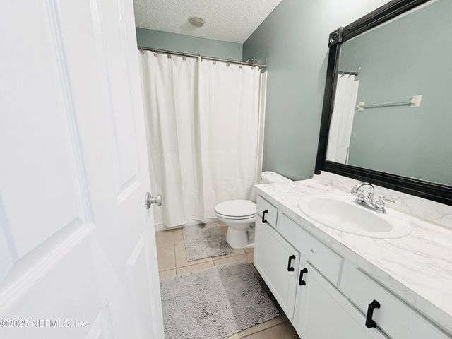 5950 ROUND TABLE Road, Jacksonville, FL 32254