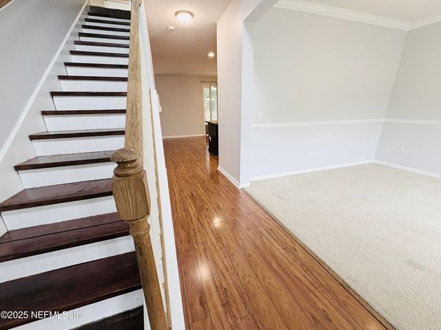 5950 ROUND TABLE Road, Jacksonville, FL 32254