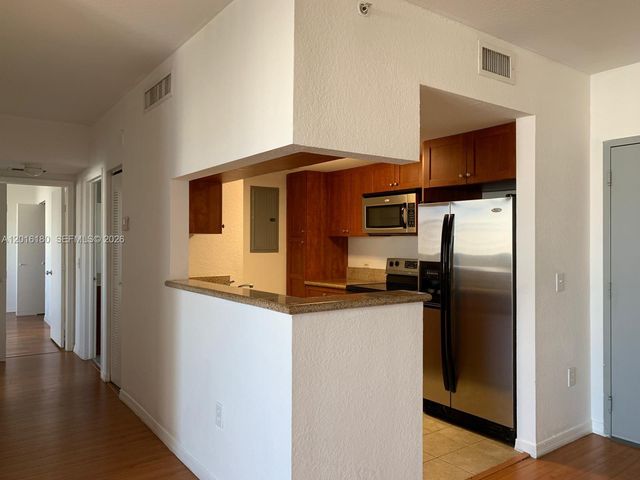 36 NW 6th Ave 1108, Miami, FL 33128