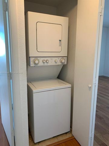36 NW 6th Ave 1108, Miami, FL 33128