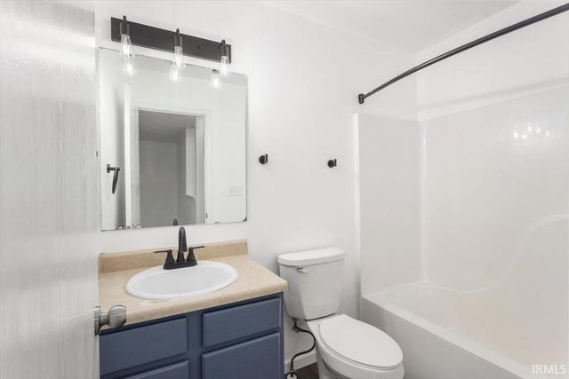 3303 Crosspoint Court, Lafayette, IN 47909