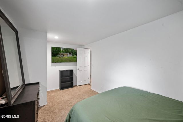 4203 County Road U4, Liberty Center, OH 43532