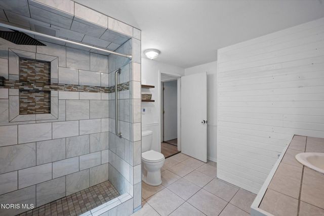 4203 County Road U4, Liberty Center, OH 43532