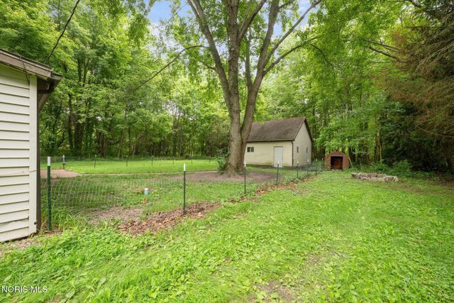 4203 County Road U4, Liberty Center, OH 43532