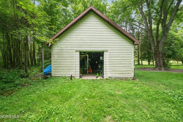 4203 County Road U4, Liberty Center, OH 43532