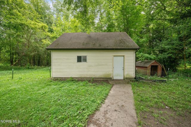 4203 County Road U4, Liberty Center, OH 43532