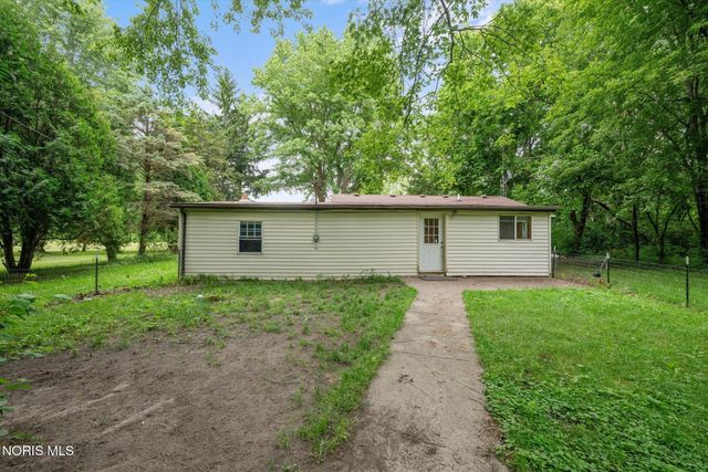 4203 County Road U4, Liberty Center, OH 43532