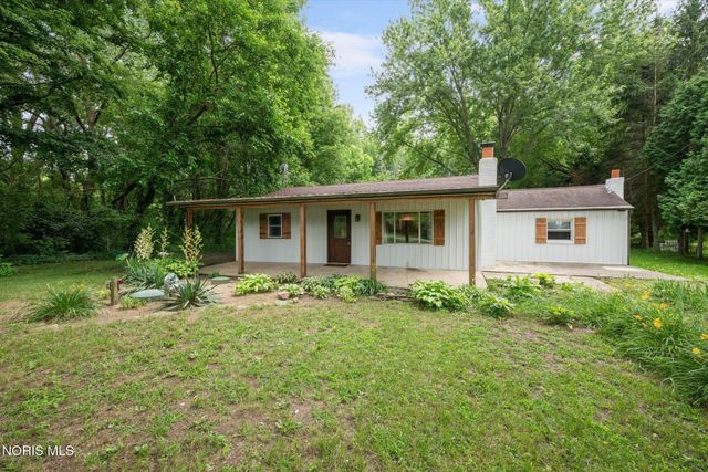 4203 County Road U4, Liberty Center, OH 43532