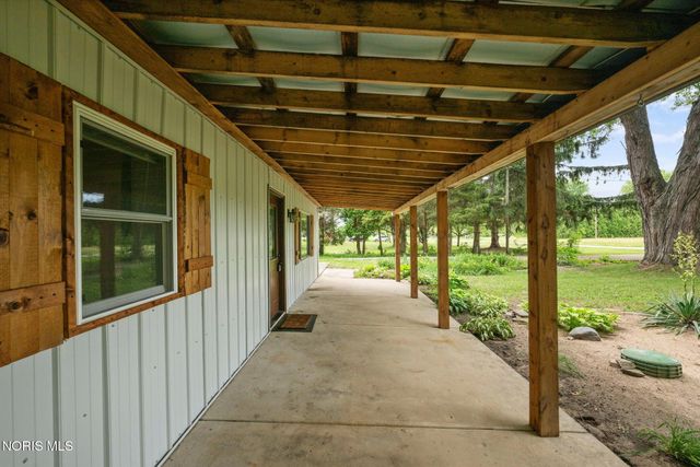 4203 County Road U4, Liberty Center, OH 43532