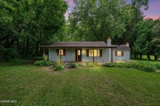 4203 County Road U4, Liberty Center, OH 43532