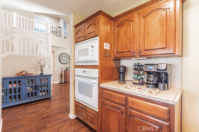 2757 E Jon, Fresno, CA 93720