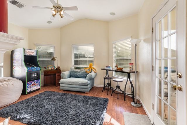 2757 E Jon, Fresno, CA 93720