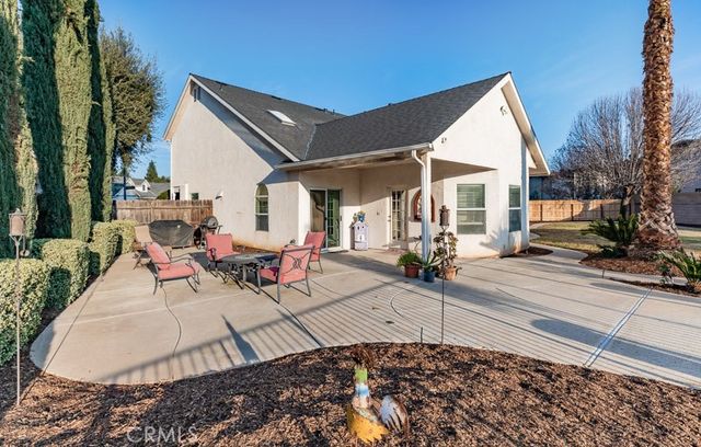 2757 E Jon, Fresno, CA 93720