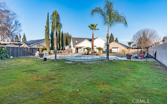 2757 E Jon, Fresno, CA 93720