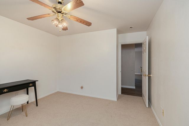 1113 N Clifton Avenue, Springfield, MO 65802