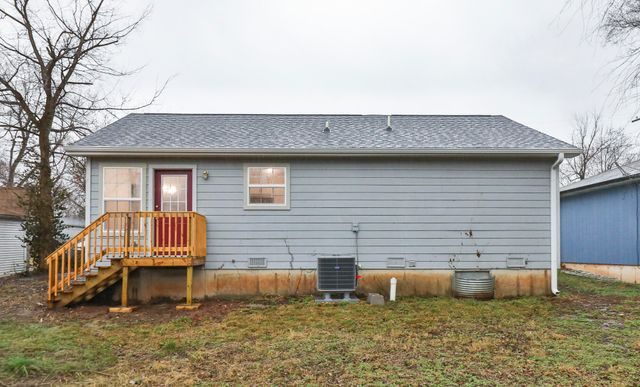 1113 N Clifton Avenue, Springfield, MO 65802