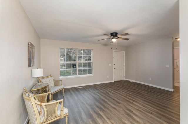 1113 N Clifton Avenue, Springfield, MO 65802