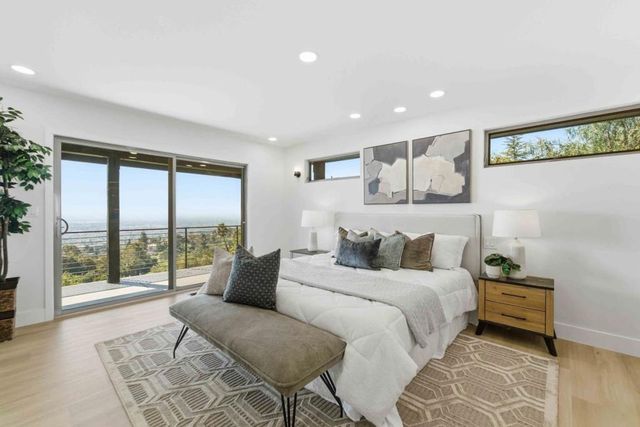 10116 Vista Valle Court, San Jose, CA 95127