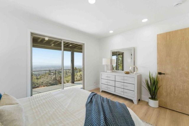 10116 Vista Valle Court, San Jose, CA 95127