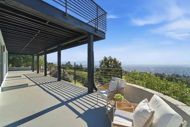 10116 Vista Valle Court, San Jose, CA 95127