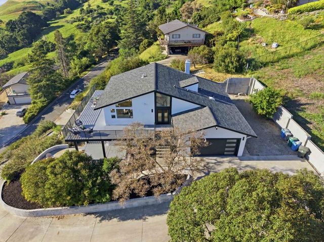 10116 Vista Valle Court, San Jose, CA 95127