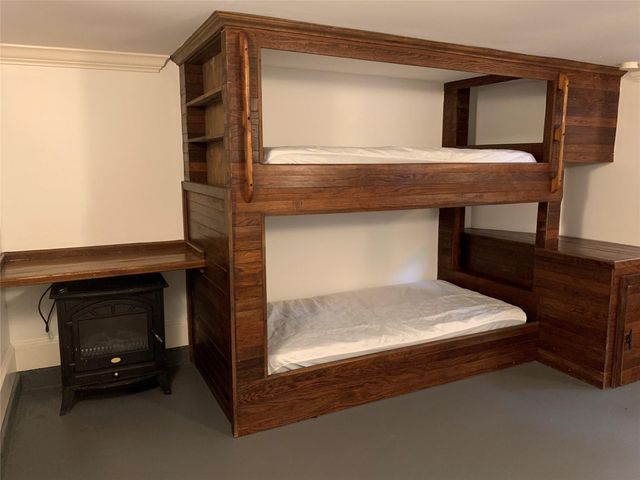 919 Avenue L, Galveston, TX 77550