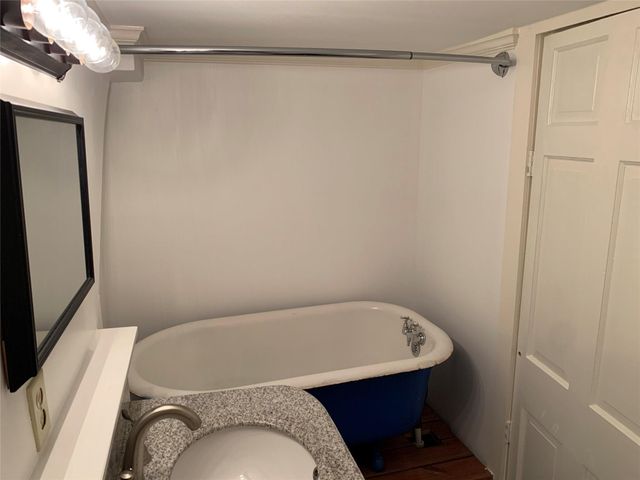 919 Avenue L, Galveston, TX 77550