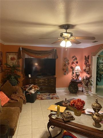 706 E Hill Ave, Alice, TX 78332