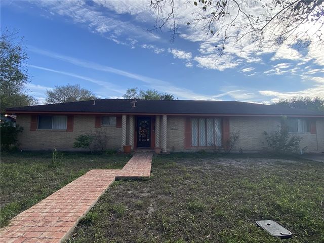 706 E Hill Ave, Alice, TX 78332