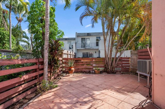 13509 NE 21st Ct 13509, North Miami, FL 33181