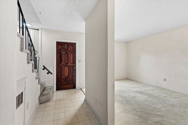 13509 NE 21st Ct 13509, North Miami, FL 33181