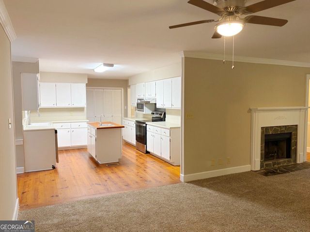 148 Greenbriar Drive, Gray, GA 31032