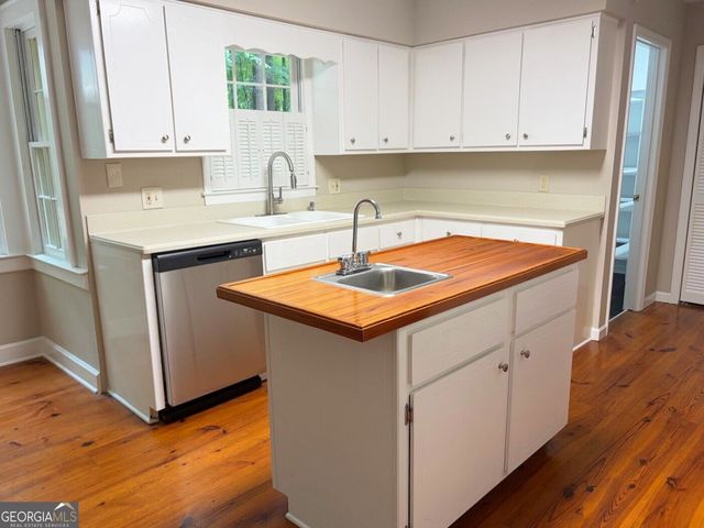 148 Greenbriar Drive, Gray, GA 31032