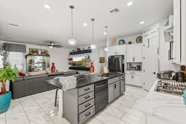 21131 E CATTLE Drive, Queen Creek, AZ 85142