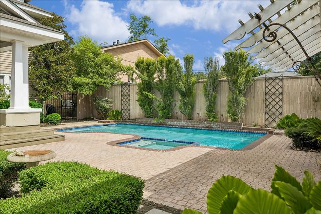 1225 Heights Boulevard, Houston, TX 77008