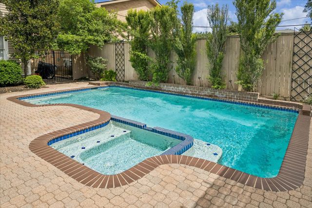 1225 Heights Boulevard, Houston, TX 77008
