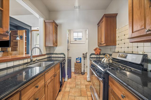 1225 Heights Boulevard, Houston, TX 77008