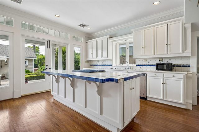 1225 Heights Boulevard, Houston, TX 77008
