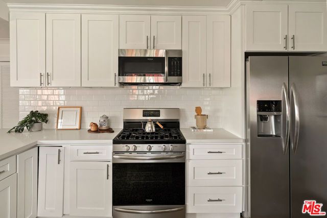 2826 Somerset Drive, Los Angeles, CA 90016