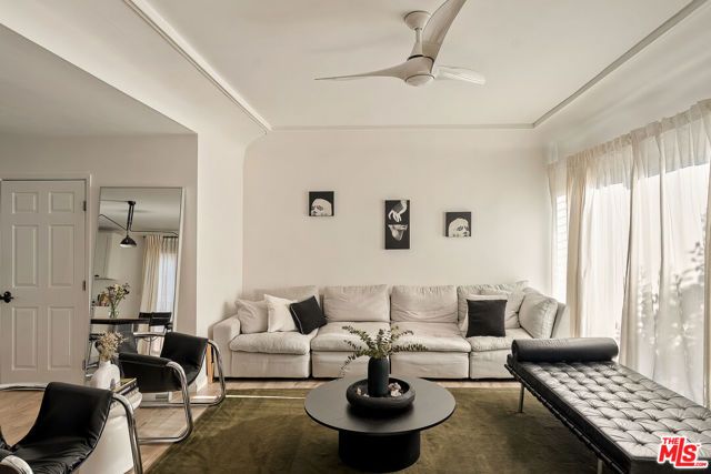 2826 Somerset Drive, Los Angeles, CA 90016