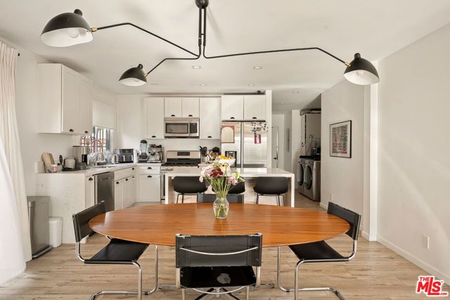 2826 Somerset Drive, Los Angeles, CA 90016