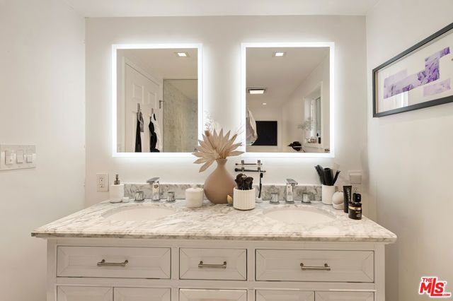 2826 Somerset Drive, Los Angeles, CA 90016