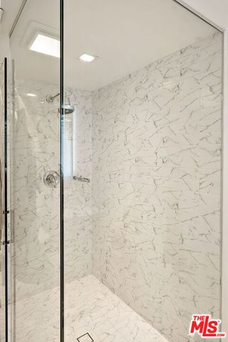 2826 Somerset Drive, Los Angeles, CA 90016