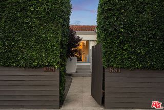 2826 Somerset Drive, Los Angeles, CA 90016