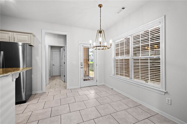 1514 NE Young Avenue, Bentonville, AR 72712