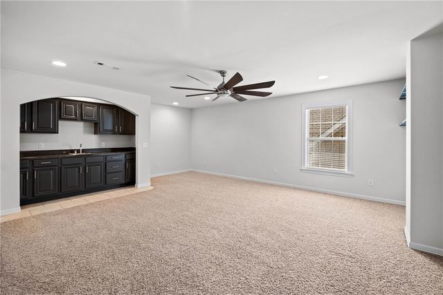1514 NE Young Avenue, Bentonville, AR 72712