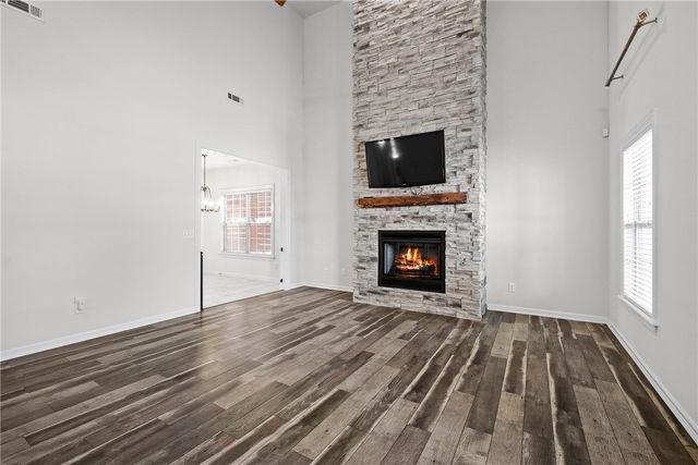 1514 NE Young Avenue, Bentonville, AR 72712