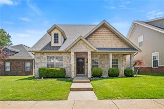 1514 NE Young Avenue, Bentonville, AR 72712