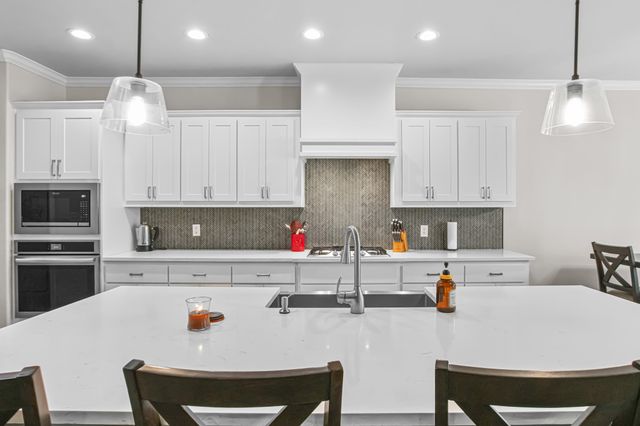 113 Oaks Springs Lane, Weatherford, TX 76087