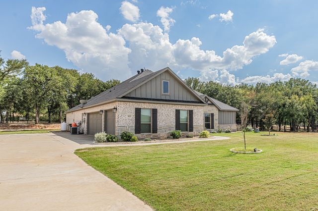113 Oaks Springs Lane, Weatherford, TX 76087